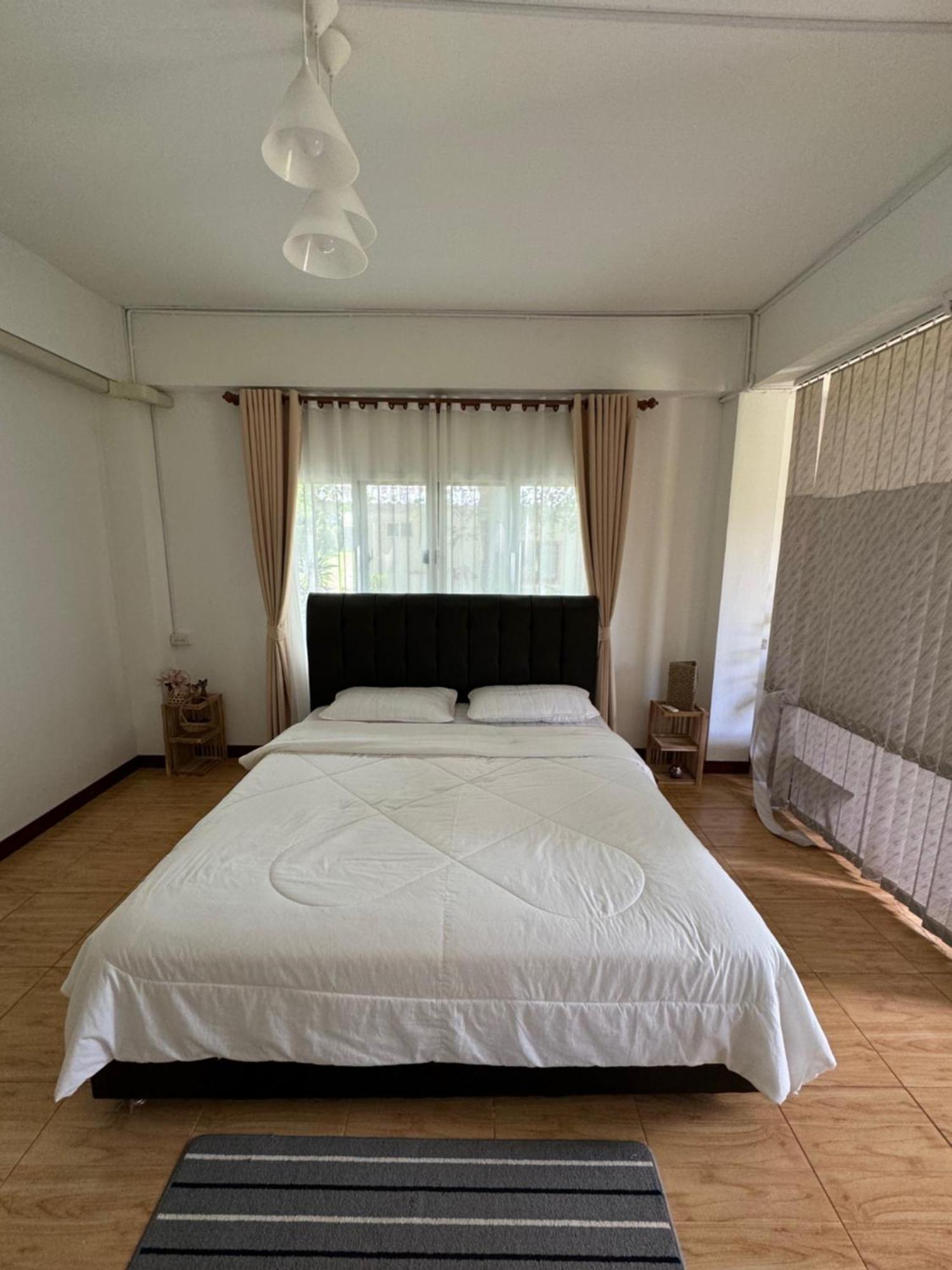 Apartament Rai Boonsom Phrao Zewnętrze zdjęcie