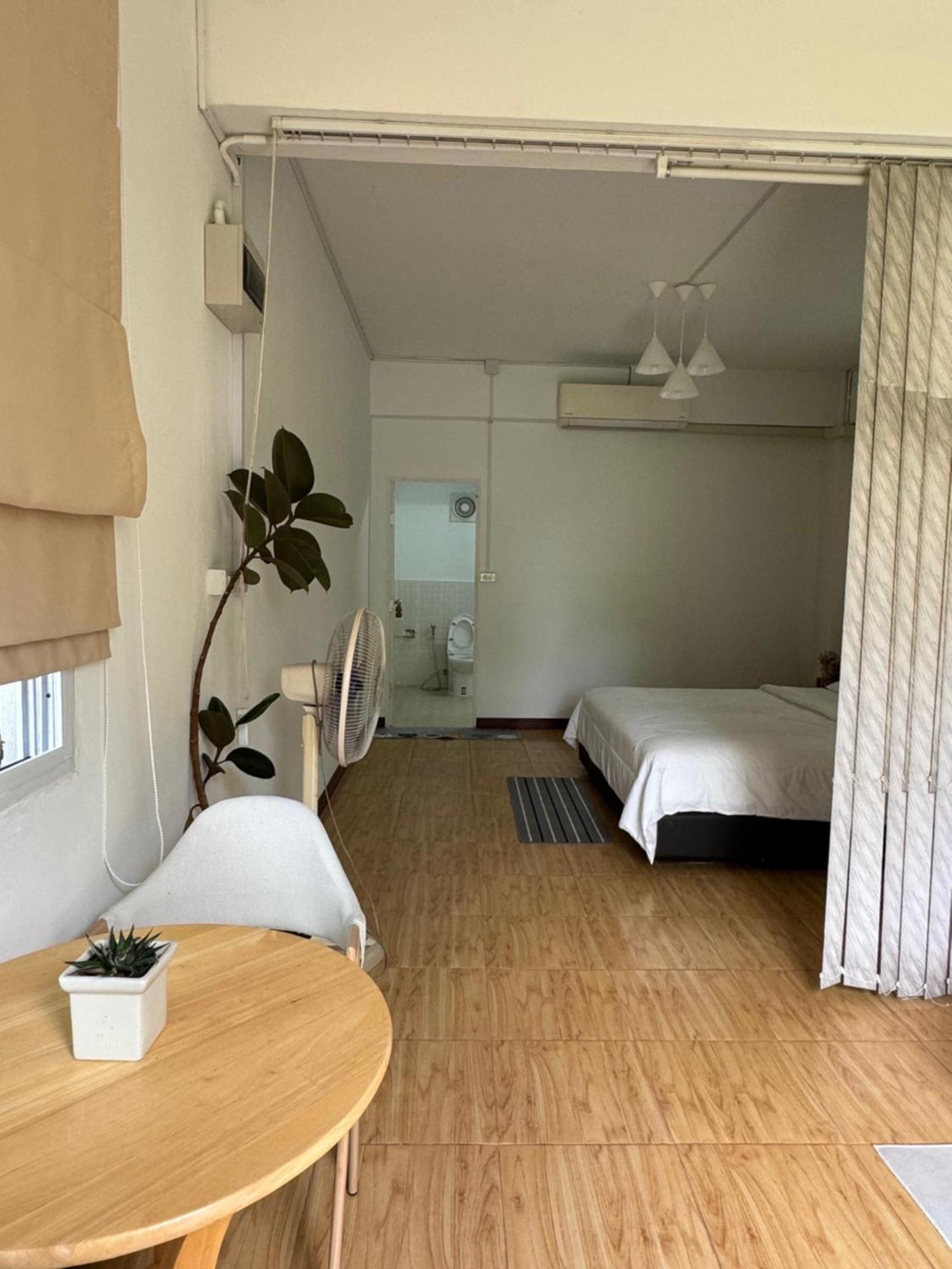 Apartament Rai Boonsom Phrao Zewnętrze zdjęcie