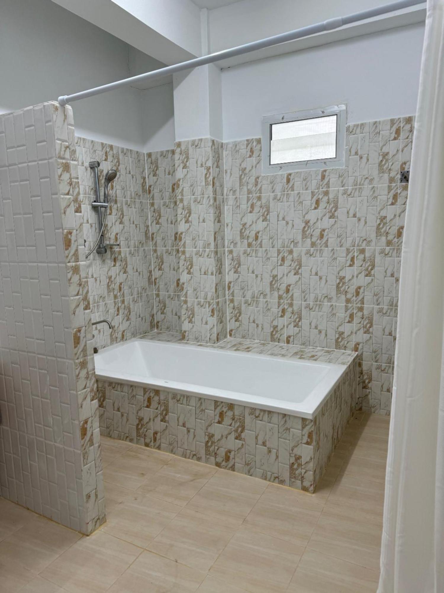 Apartament Rai Boonsom Phrao Zewnętrze zdjęcie